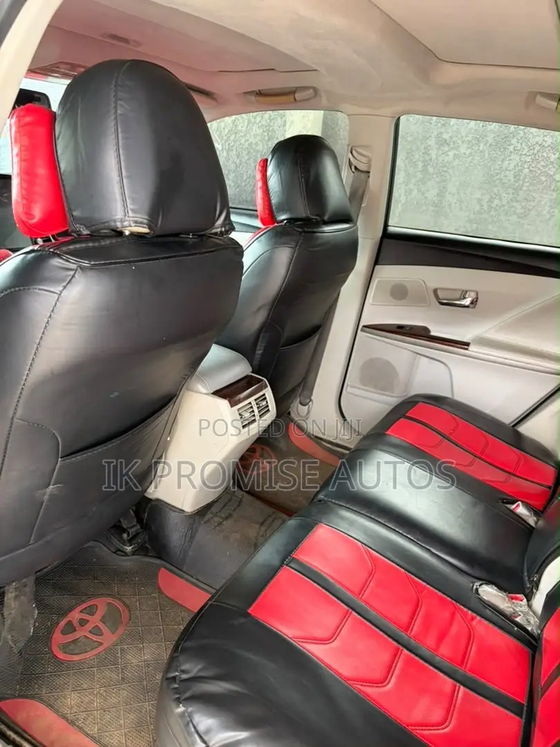 Toyota Venza 2010 Silver