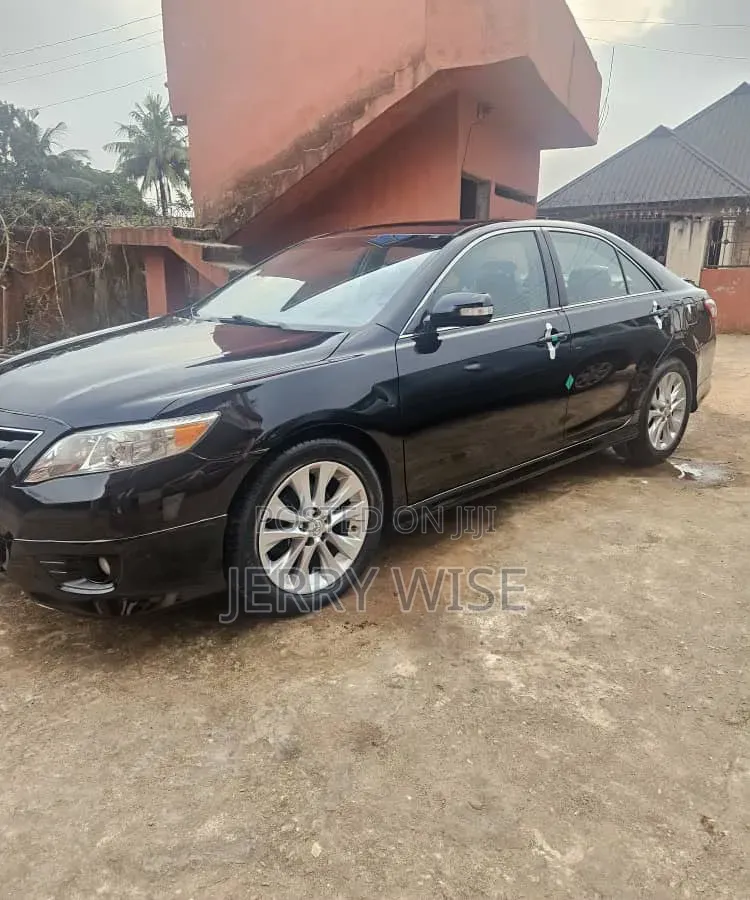 Toyota Camry 2011 Black