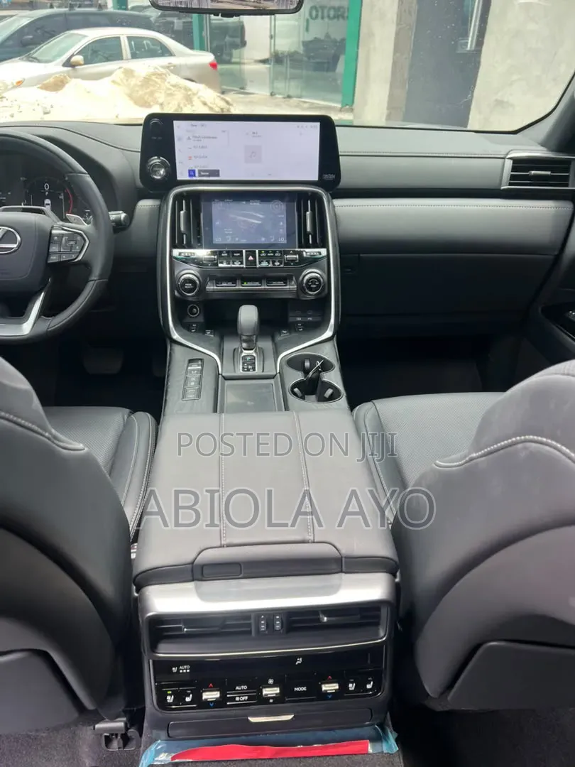 Lexus LX 500d 2026 Black