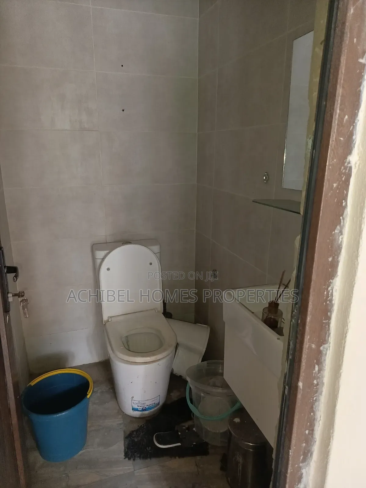 4bdrm Duplex in Chevron Alternative, Lekki Phase 2 for rent