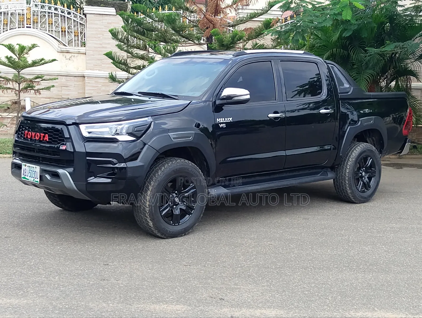 Toyota Hilux 2023 Black