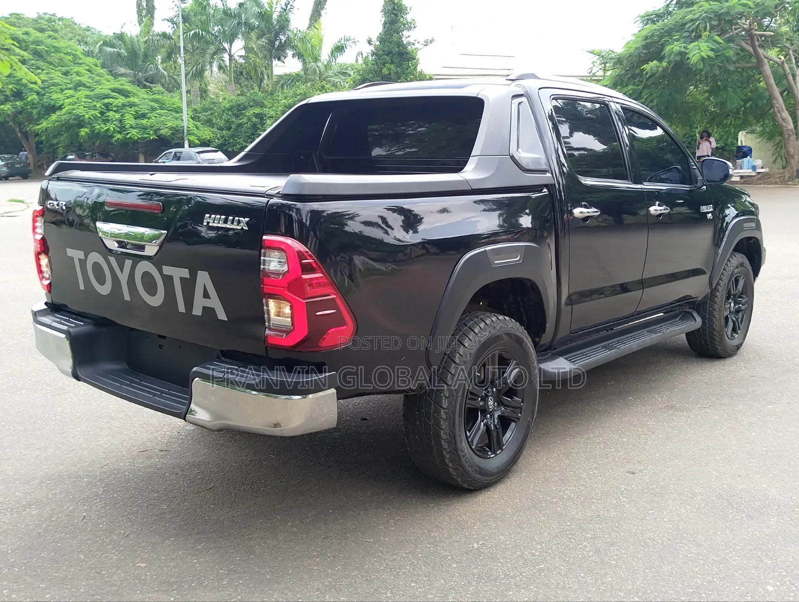 Toyota Hilux 2023 Black