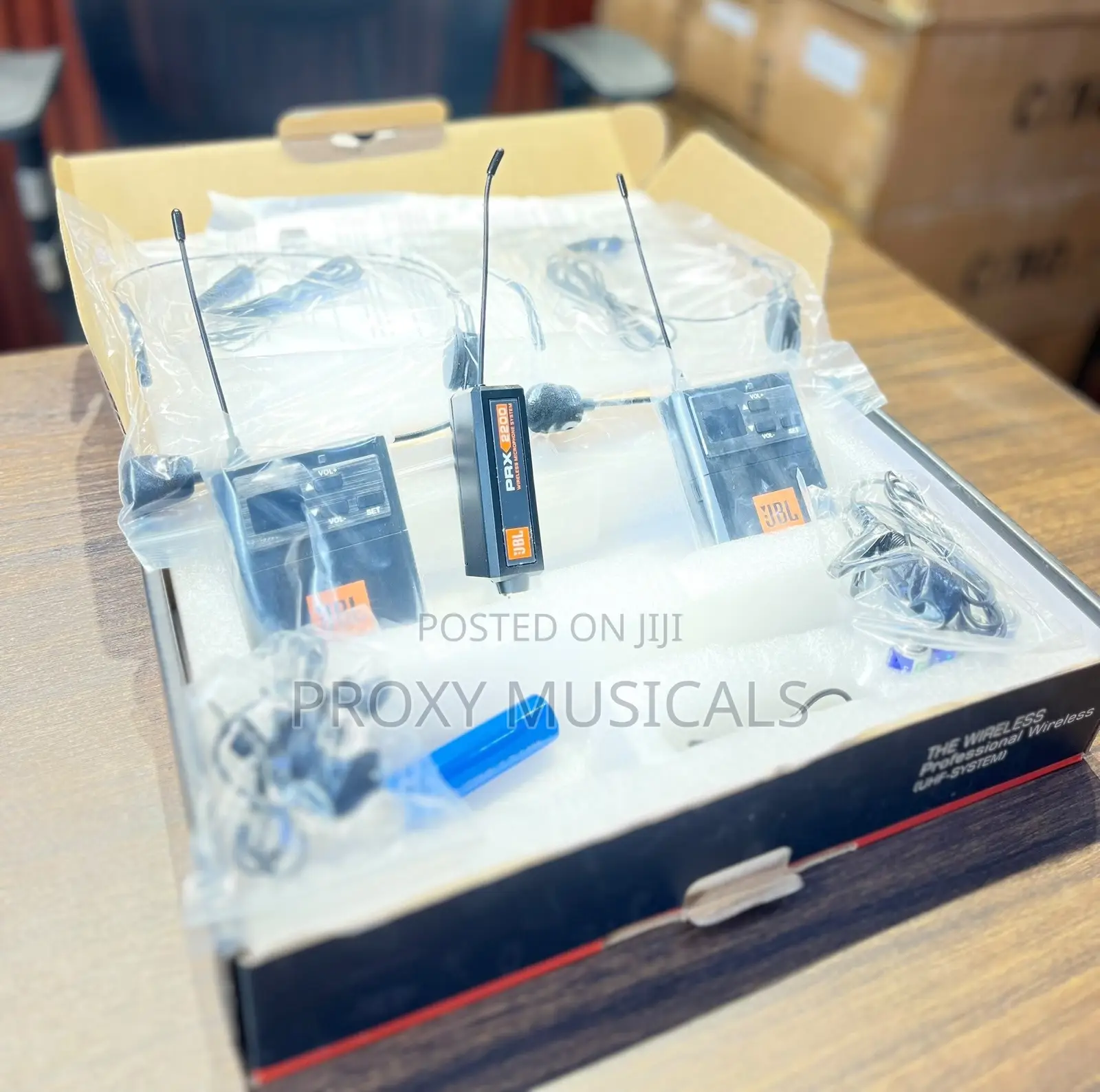 JBL PRX2200 Overhead (Headset) Lapel/Lavalier Wireless Mic System