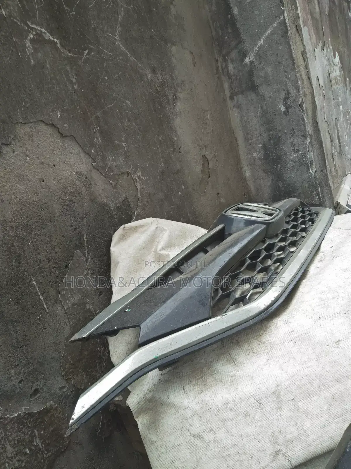 Front Grille for Honda Crusstour 2013
