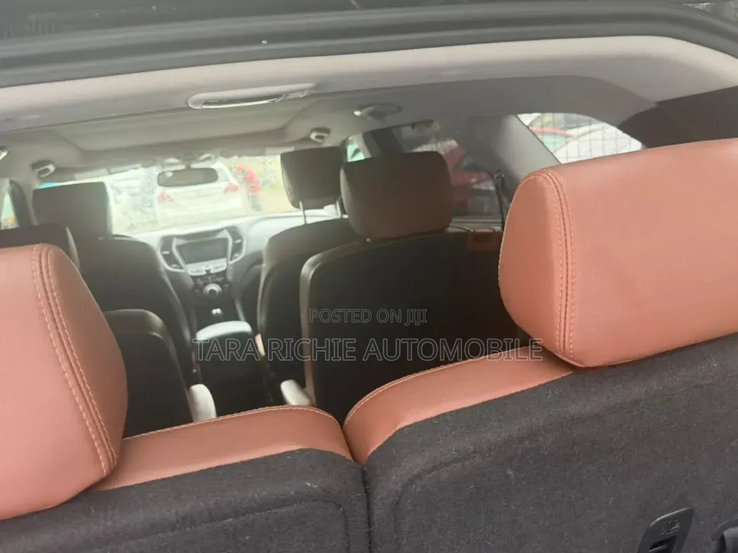 Hyundai Santa Fe 2016 Black