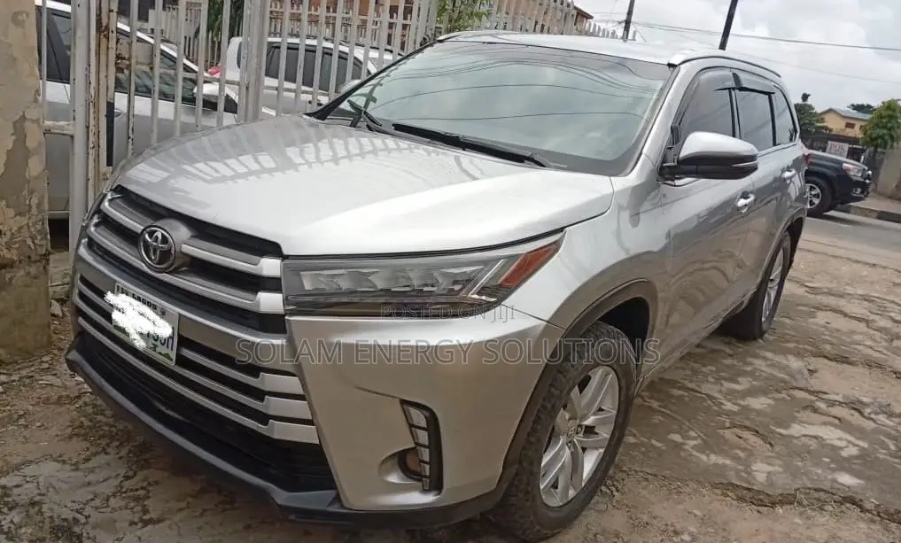 Toyota Highlander 2015 Silver