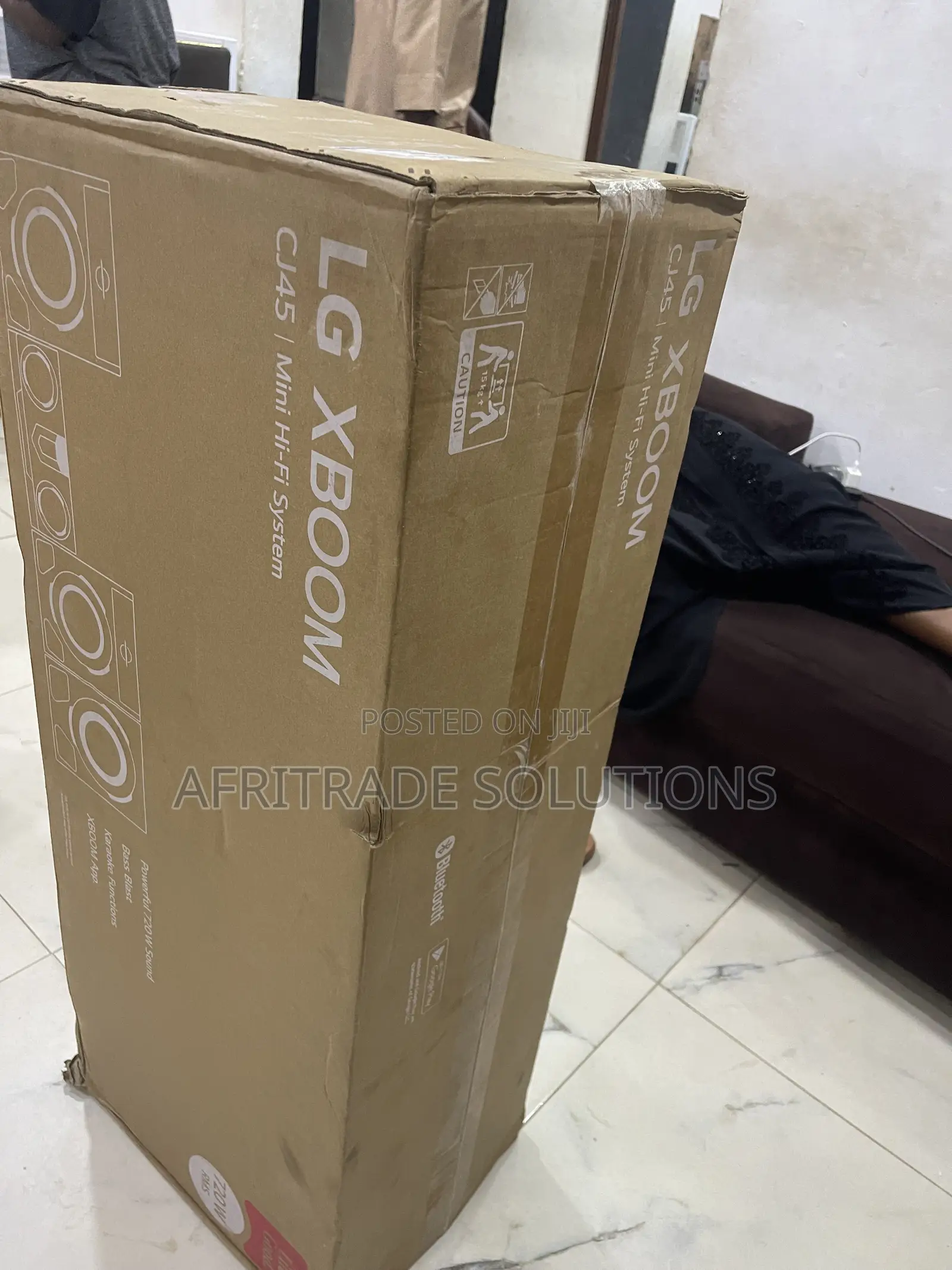 LG CJ45 Mini Hi-Fi 720W – Powerful Audio, Party-Ready