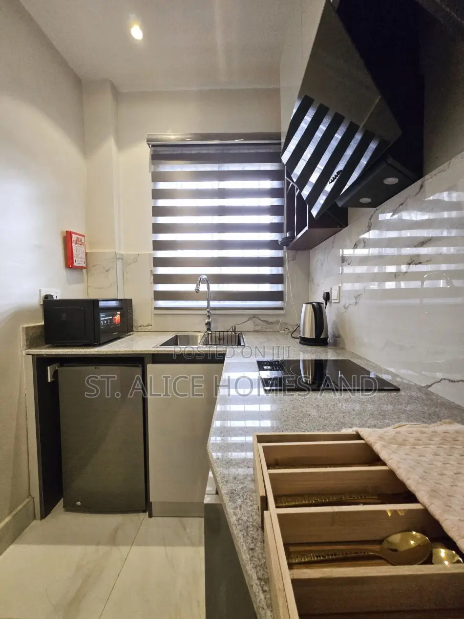 Ufuoma Pebble Studio Apartment With Swimming Pool and Gym