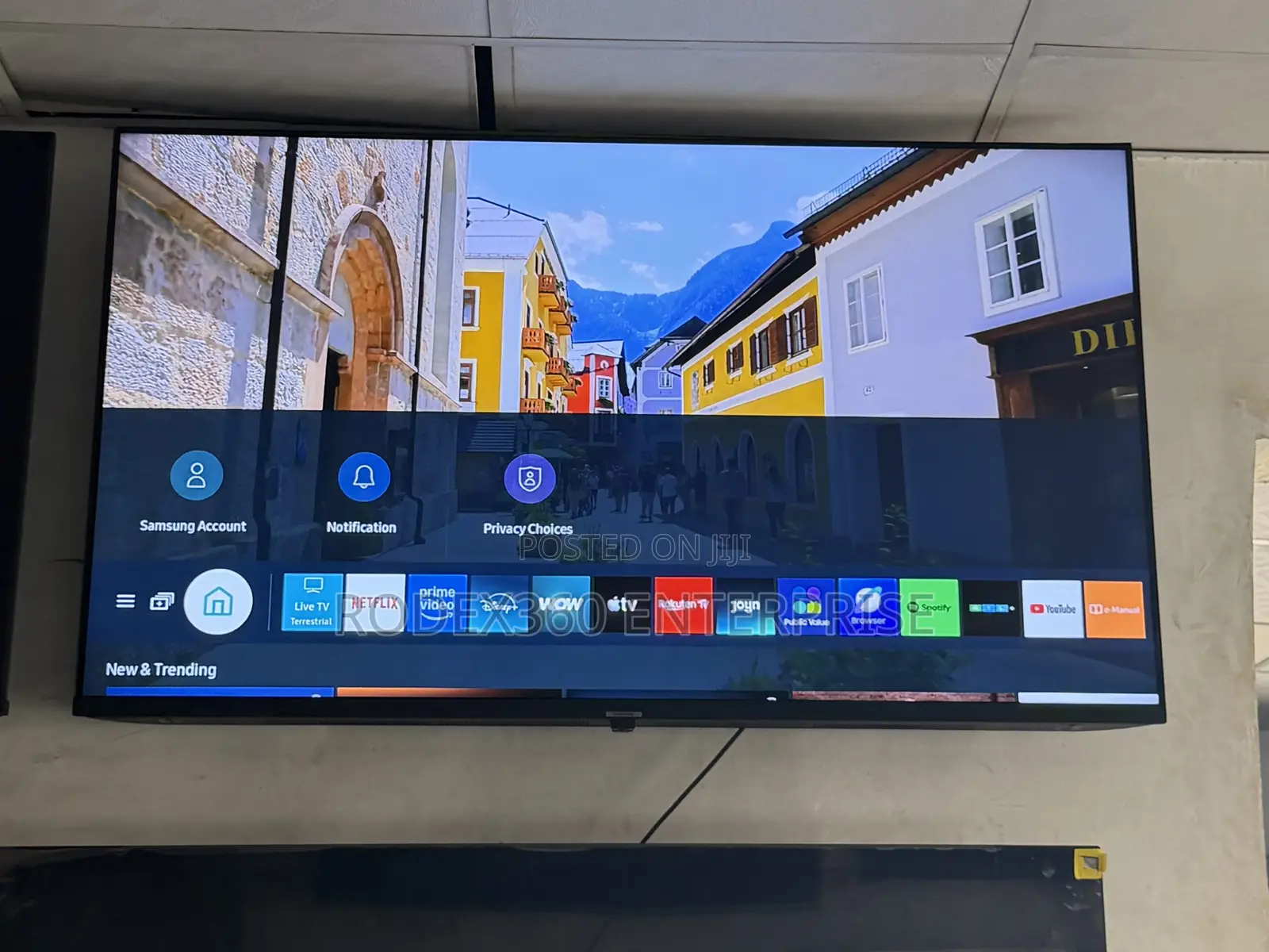 55-Inch UK Used Samsung QLED Smart TV Available