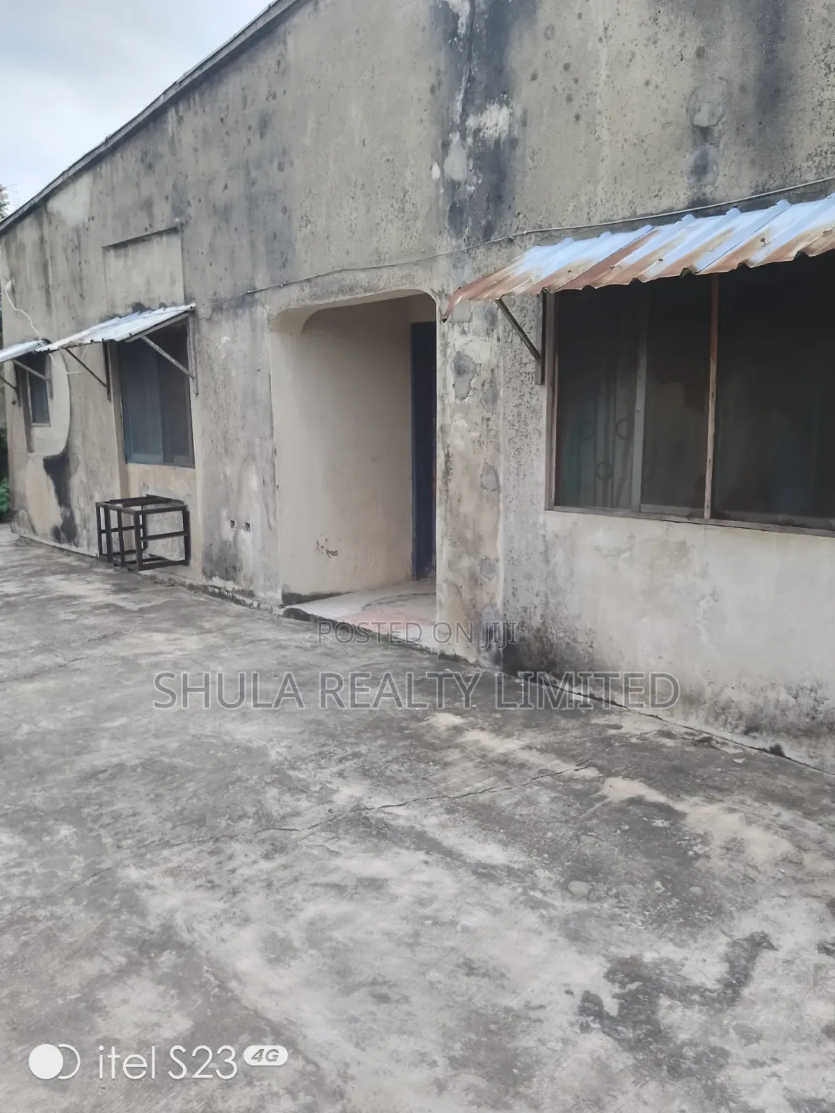 Furnished 19bdrm House in Ojo for sale
