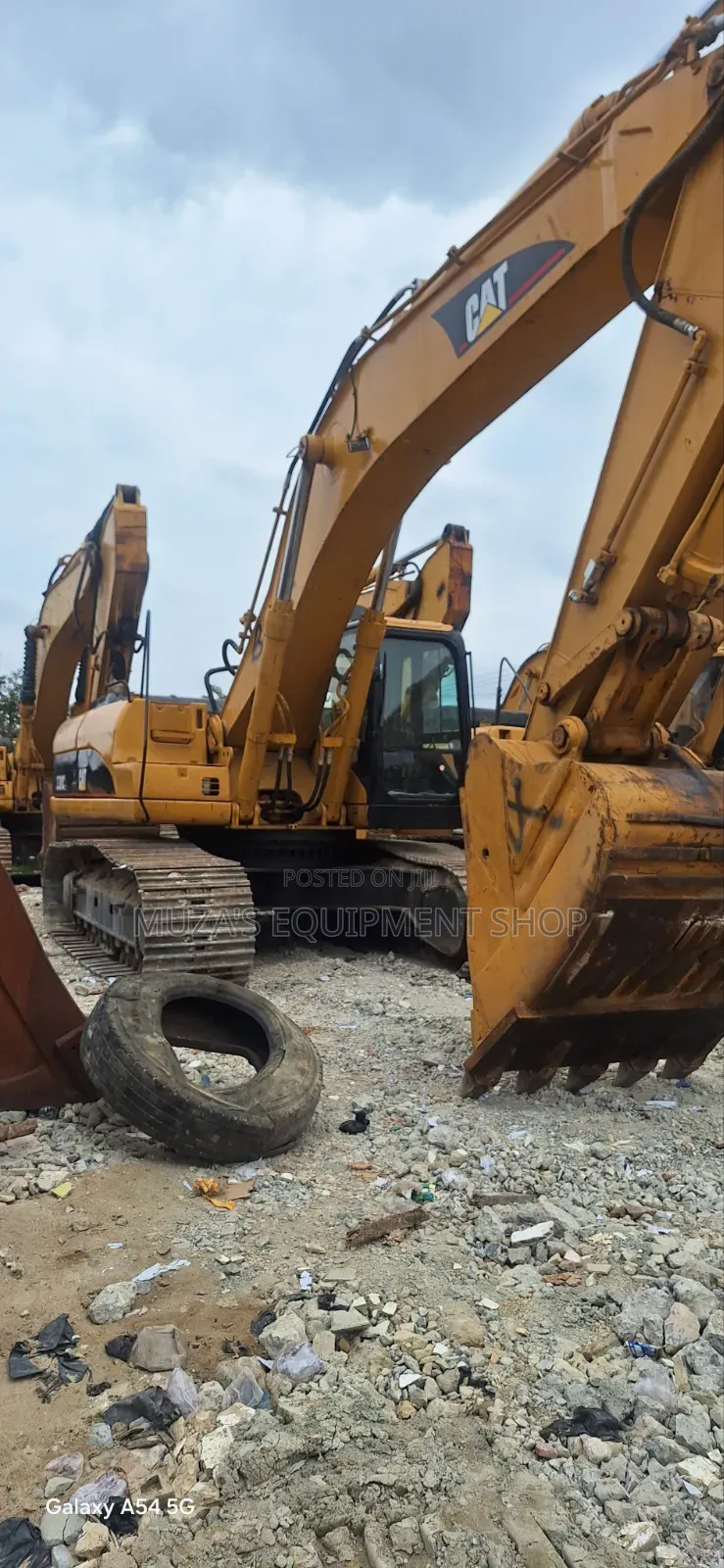Caterpillar Excavator 330CL for Sale. Price:160Million Naira