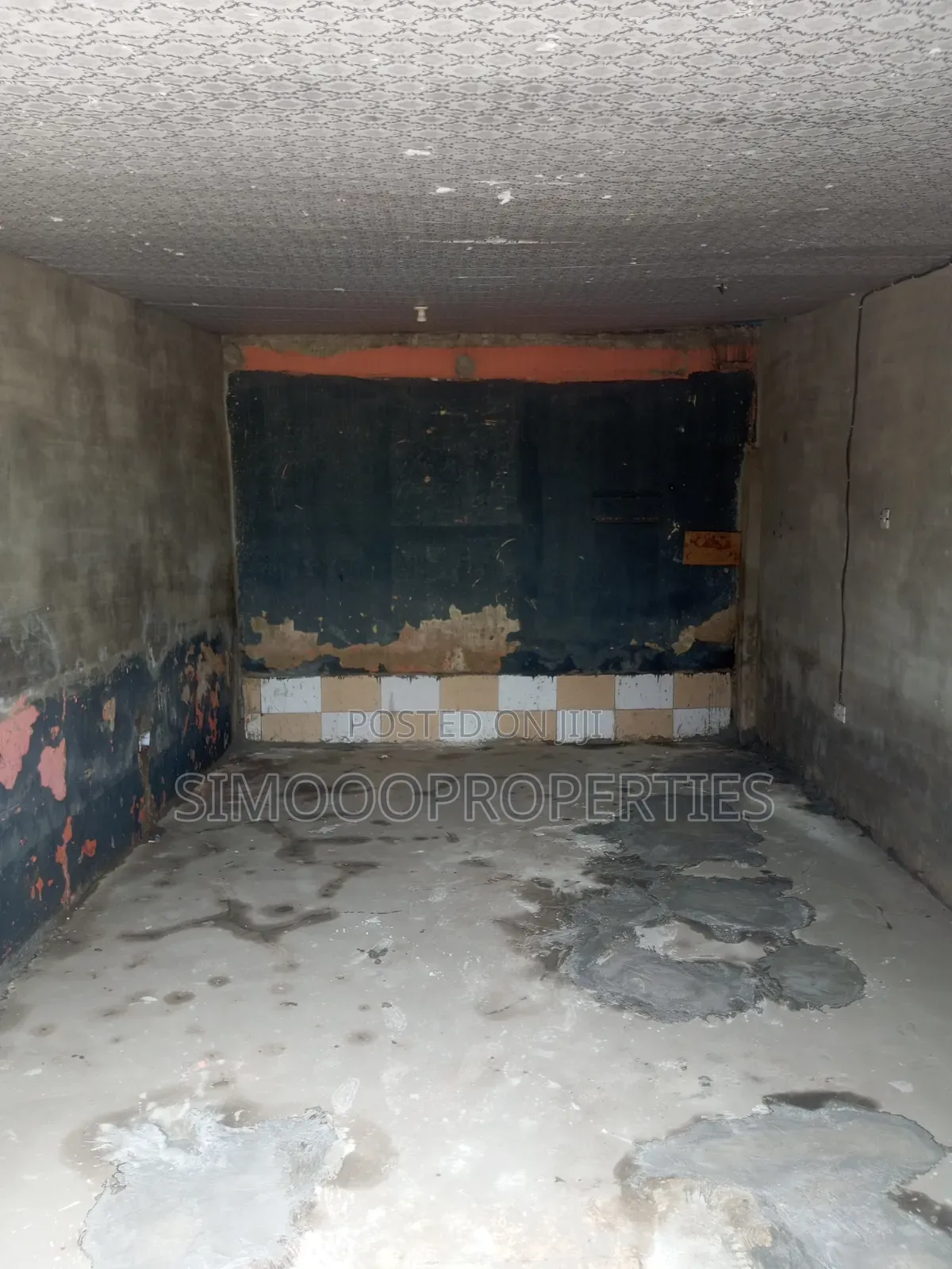 Facing Express Shop for Rent at Bogije