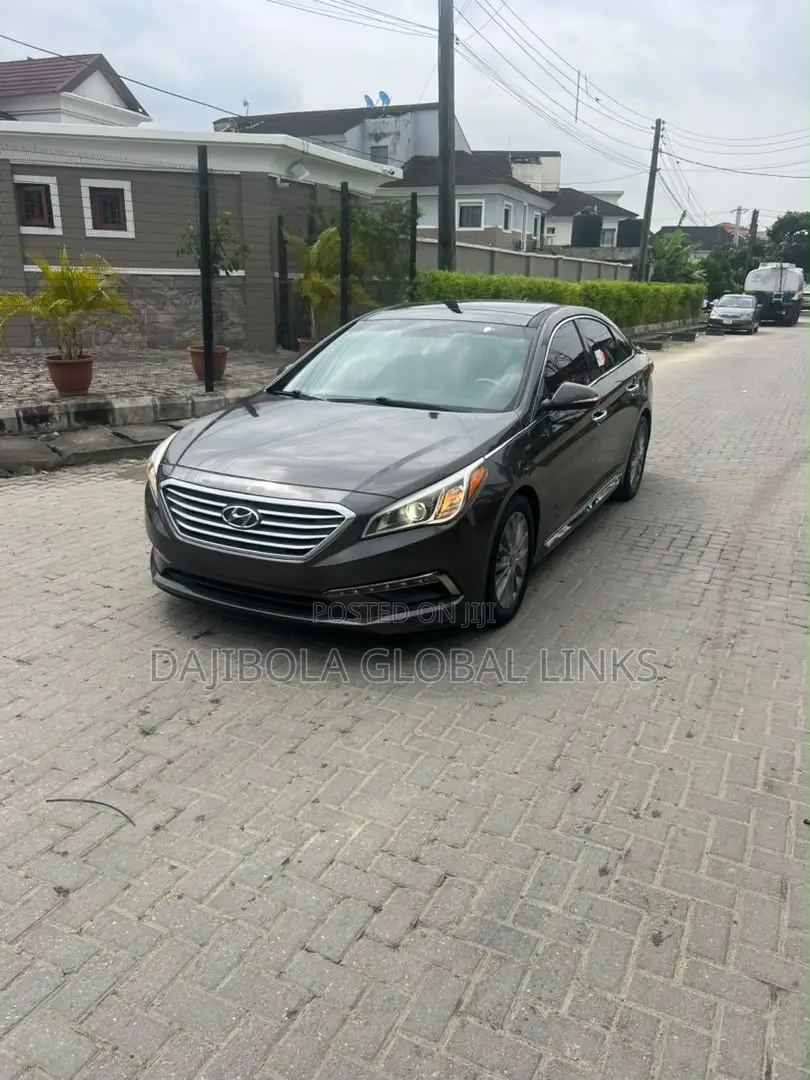 Hyundai Sonata Limited 4dr Sedan (2.4L 4cyl 6A) 2015 Brown