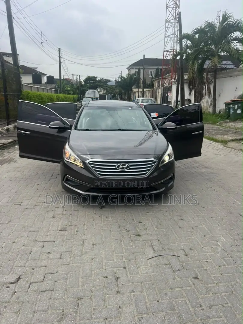 Hyundai Sonata Limited 4dr Sedan (2.4L 4cyl 6A) 2015 Brown