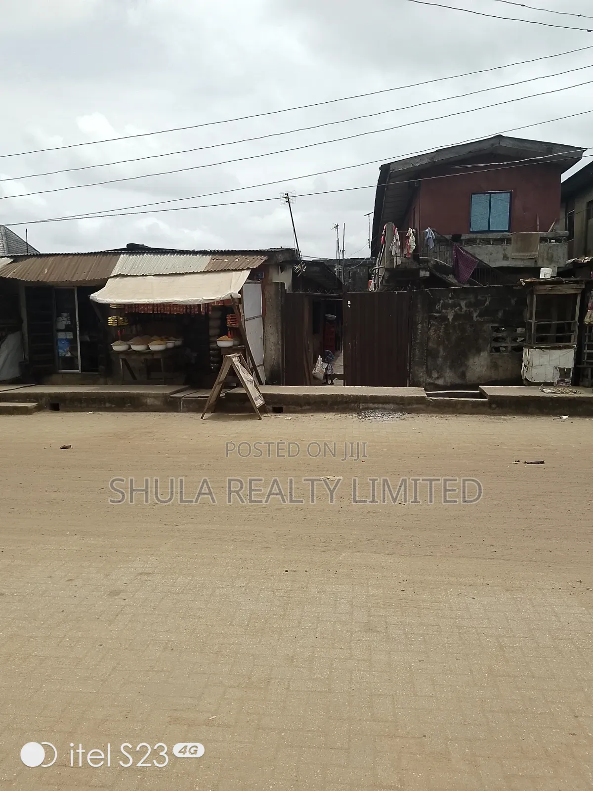 Furnished 20bdrm House in Ojo for sale