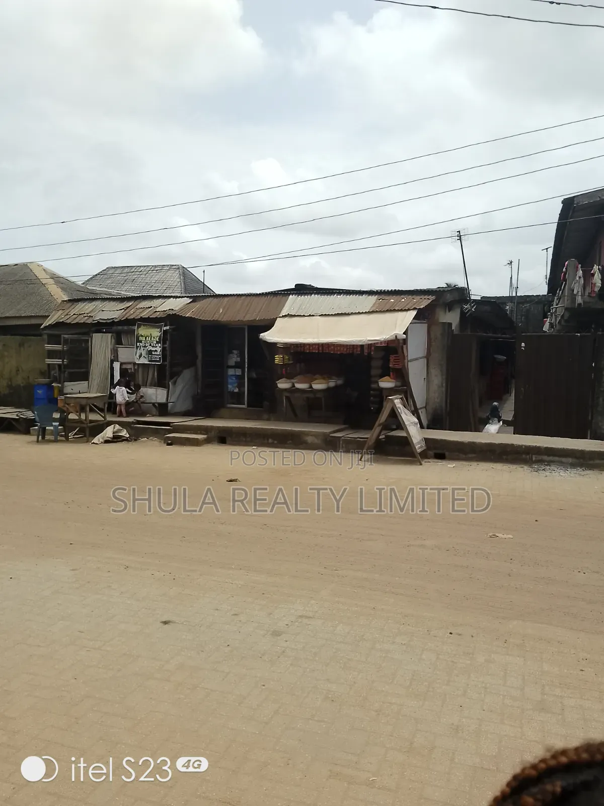 Furnished 20bdrm House in Ojo for sale