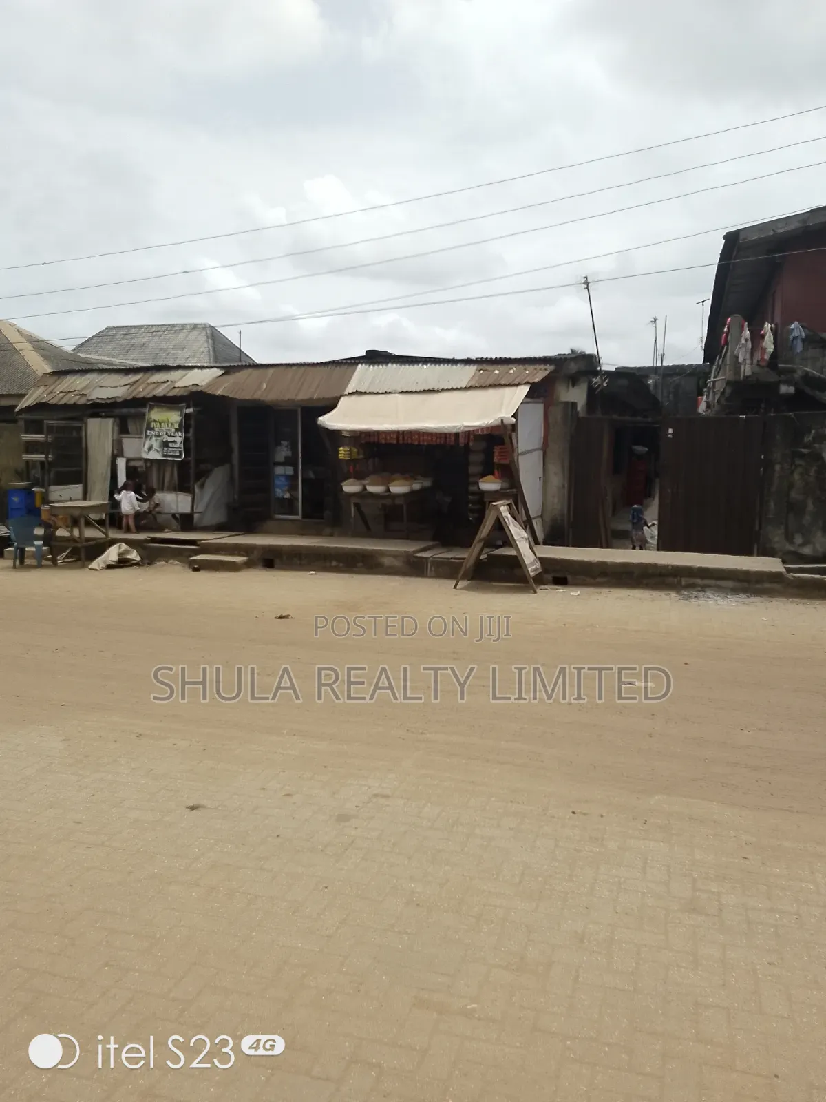Furnished 20bdrm House in Ojo for sale