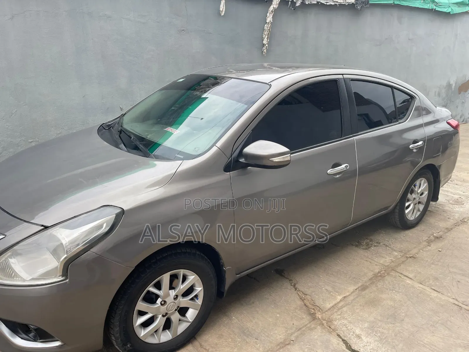 Nissan Almera 2015 Silver