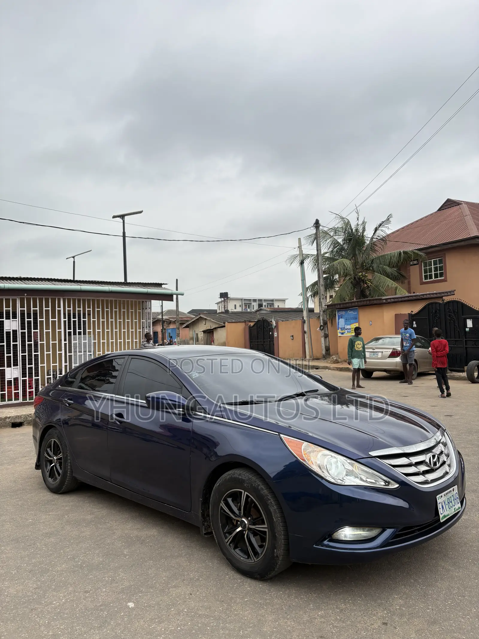 Hyundai Sonata SE 2.0T Sedan FWD (2.0L 4cyl 6A) 2012 Blue