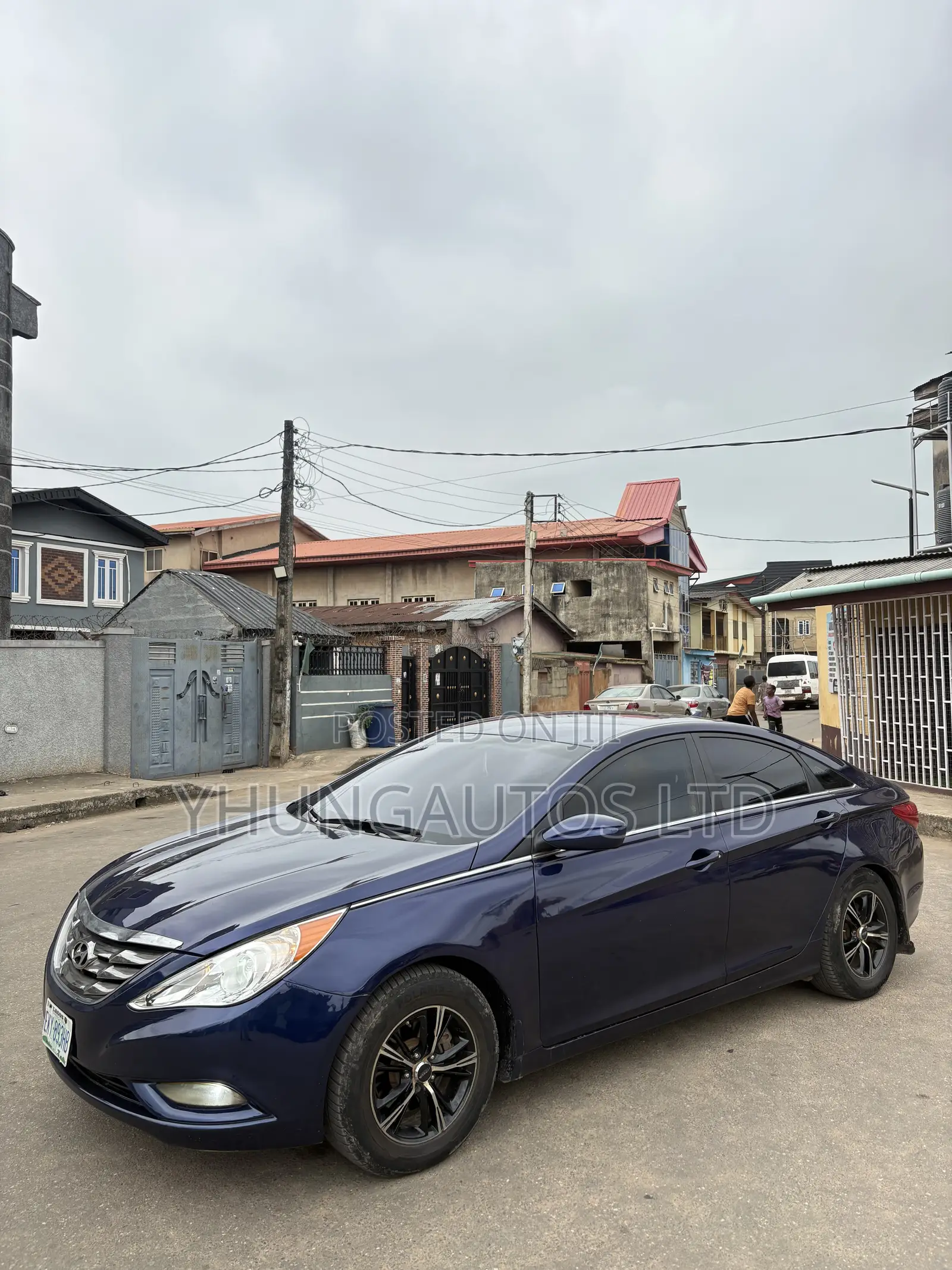 Hyundai Sonata SE 2.0T Sedan FWD (2.0L 4cyl 6A) 2012 Blue