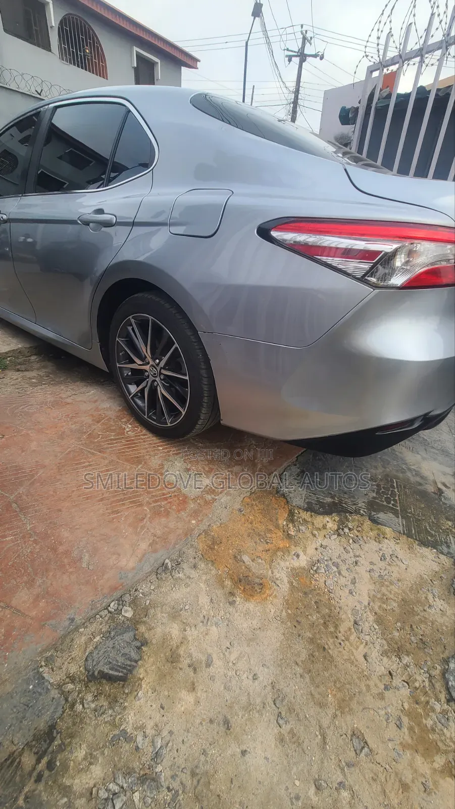 Toyota Camry 2018 Silver