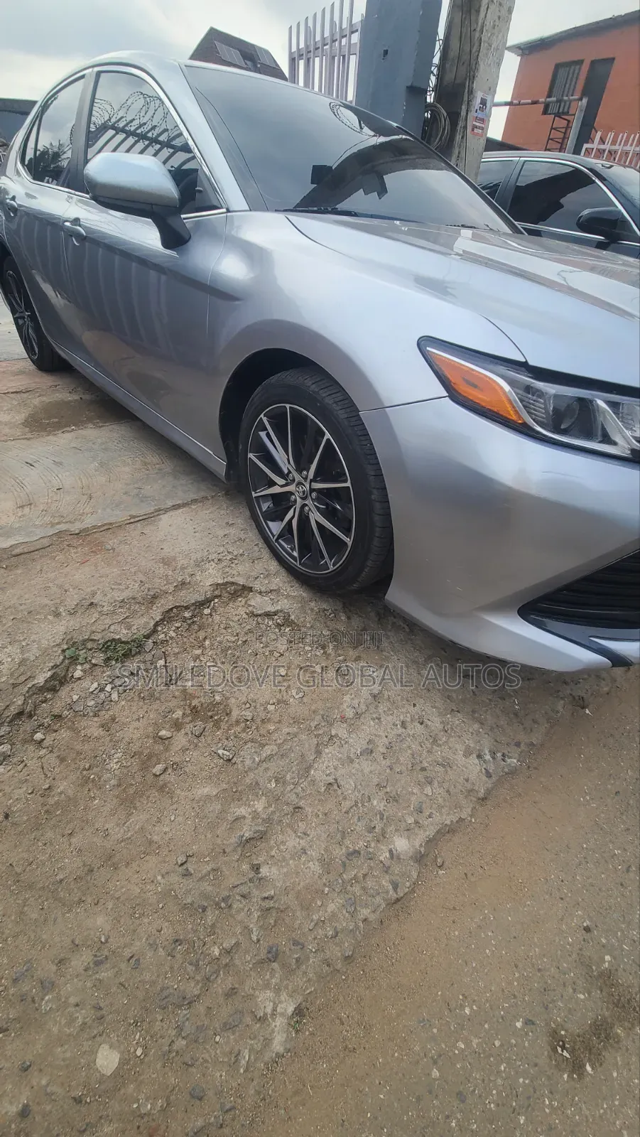 Toyota Camry 2018 Silver