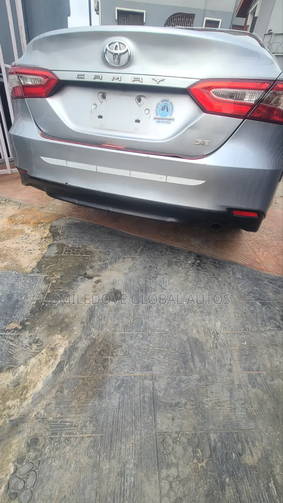 Toyota Camry 2018 Silver