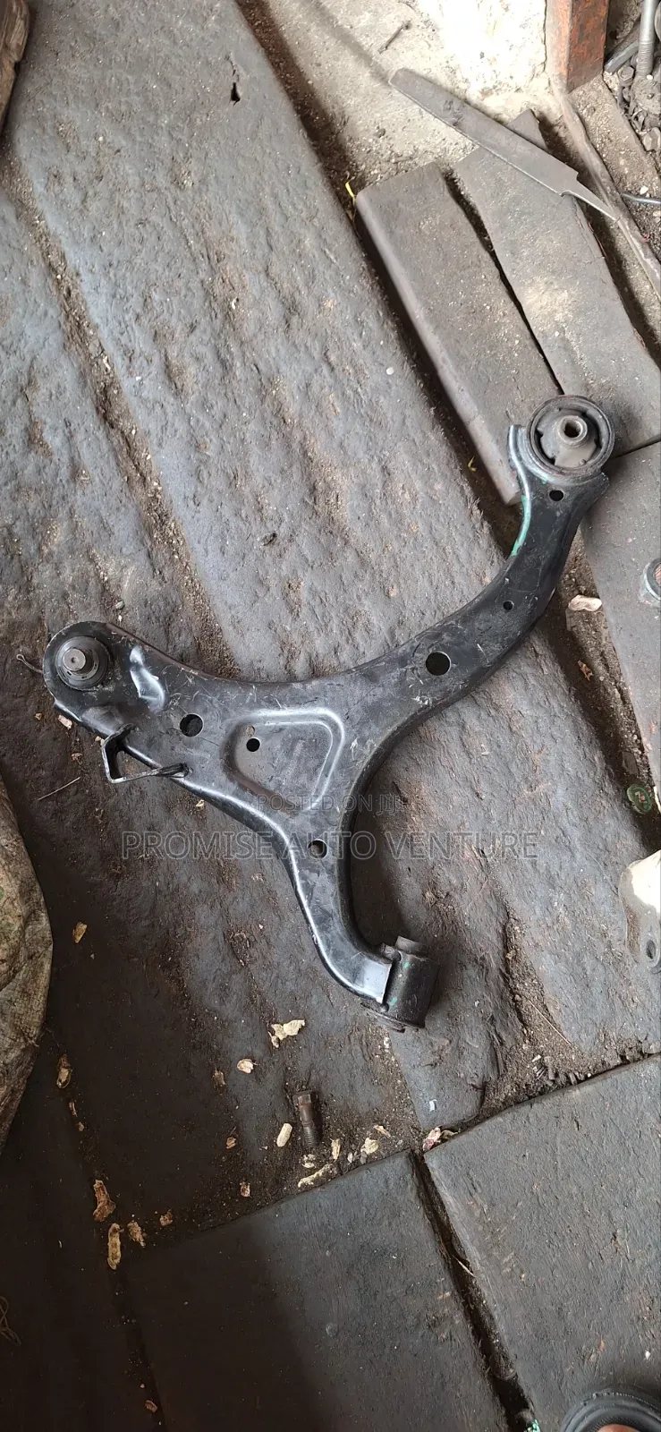 Complete Front Lower Arm's Hyundai Santa Fe, Kia Sorento 2008, 20011