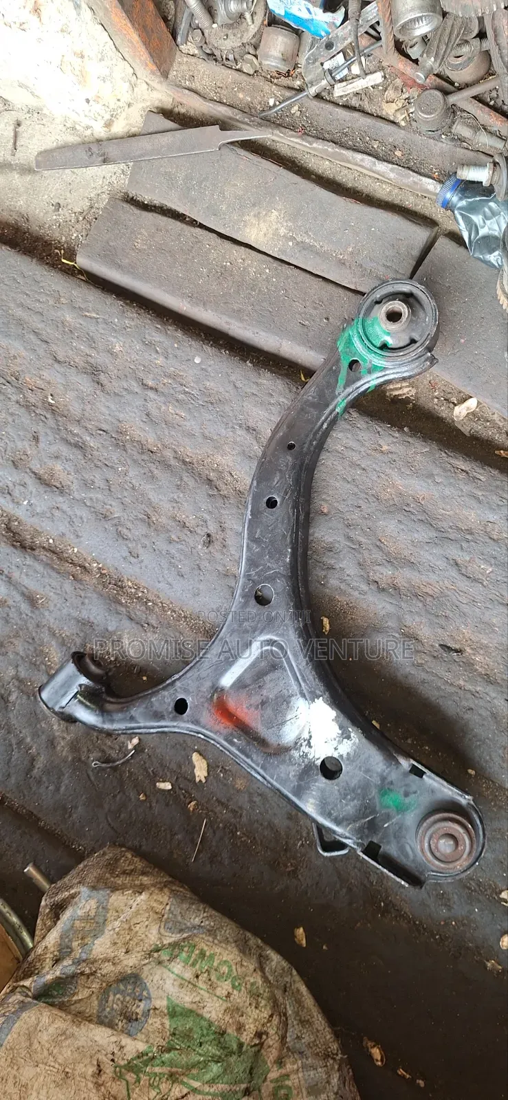 Complete Front Lower Arm's Hyundai Santa Fe, Kia Sorento 2008, 20011