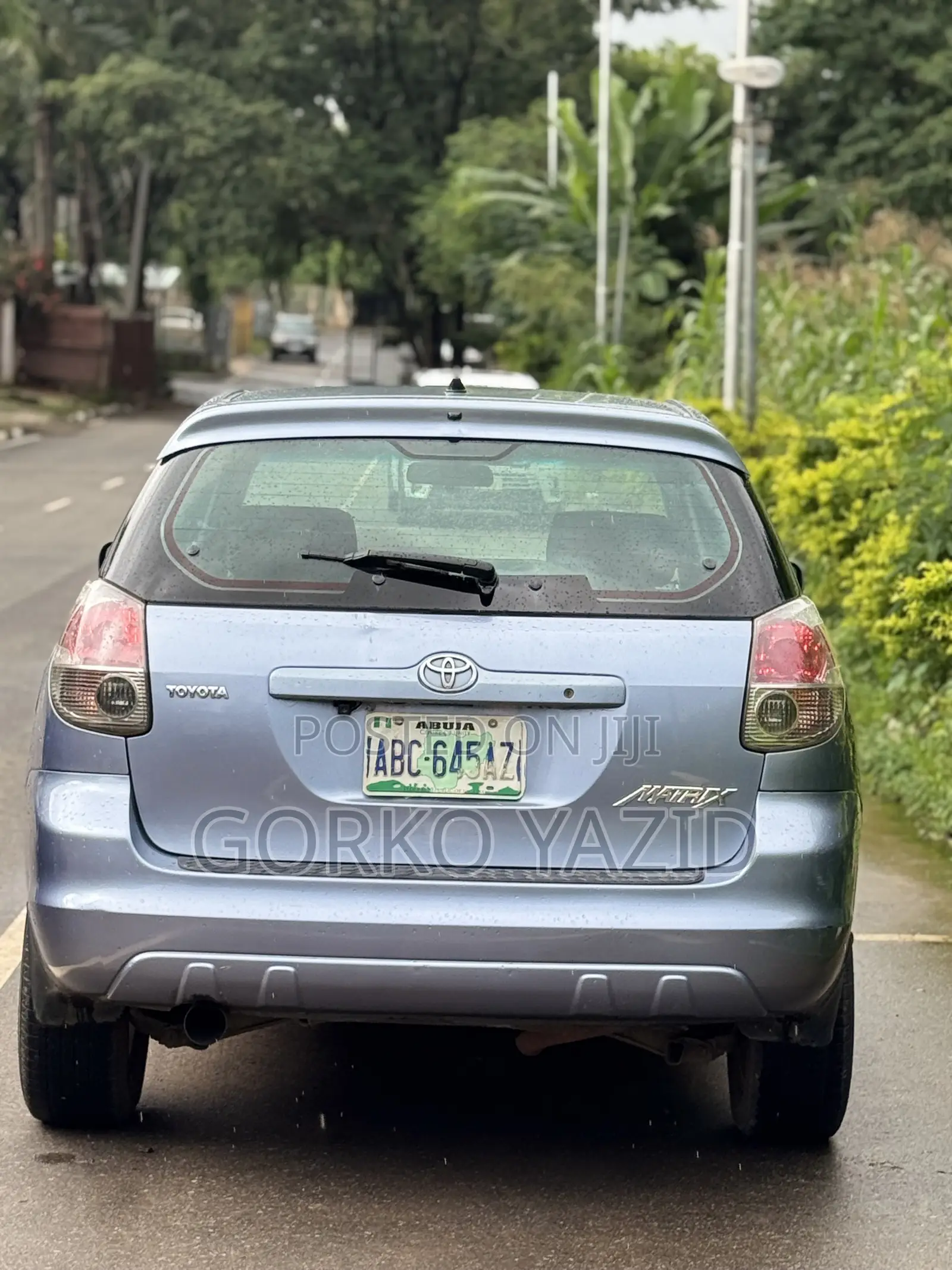 Toyota Matrix Hatchback AWD (1.8L 4cyl 4A) 2005 Gray