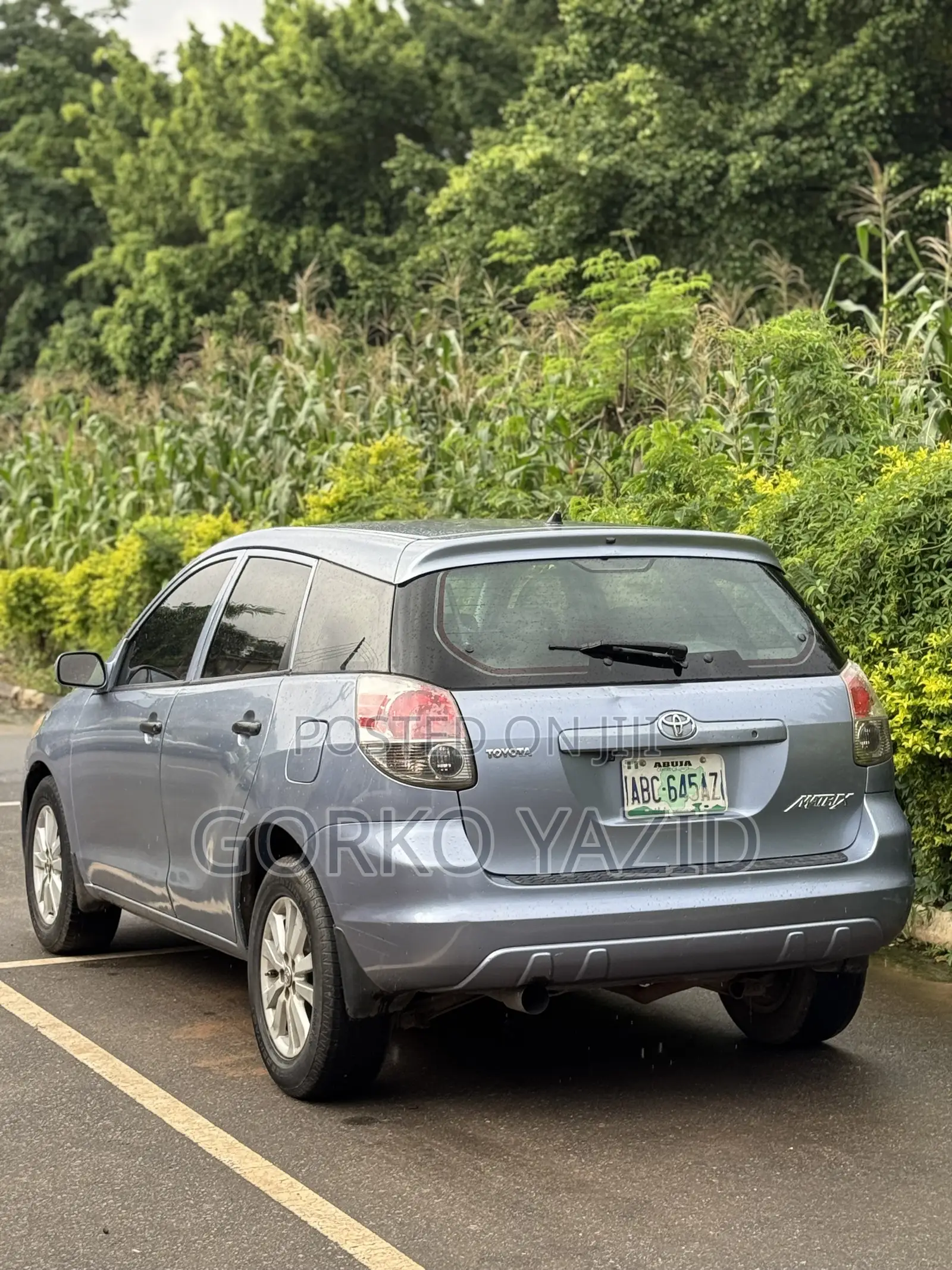Toyota Matrix Hatchback AWD (1.8L 4cyl 4A) 2005 Gray