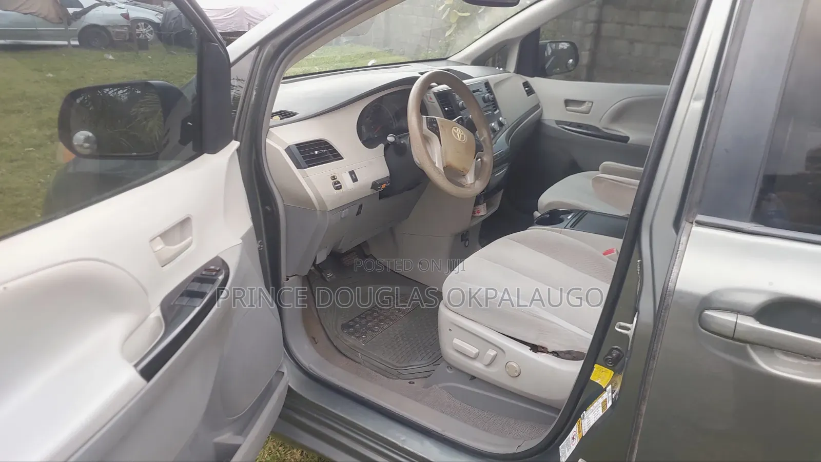 Toyota Sienna 2012 Gray