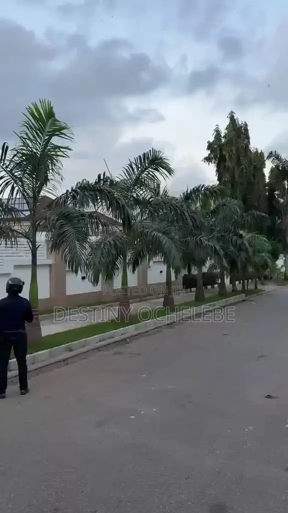 7bdrm Mansion in Maitama for sale