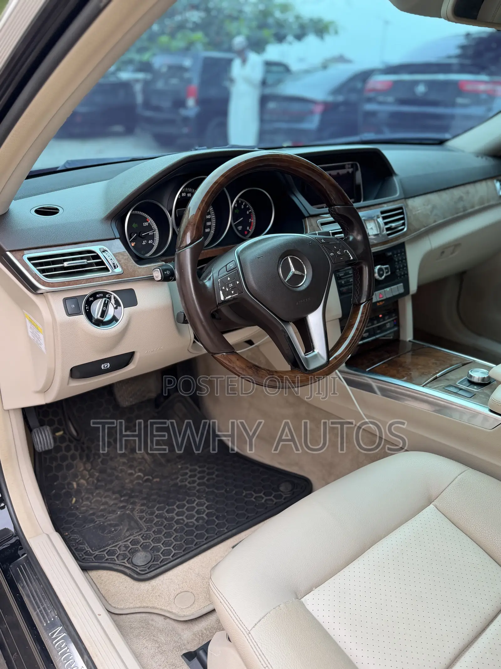 Mercedes-Benz E350 Base 4dr Sedan RWD (3.5L 6cyl 7A) 2014 Black