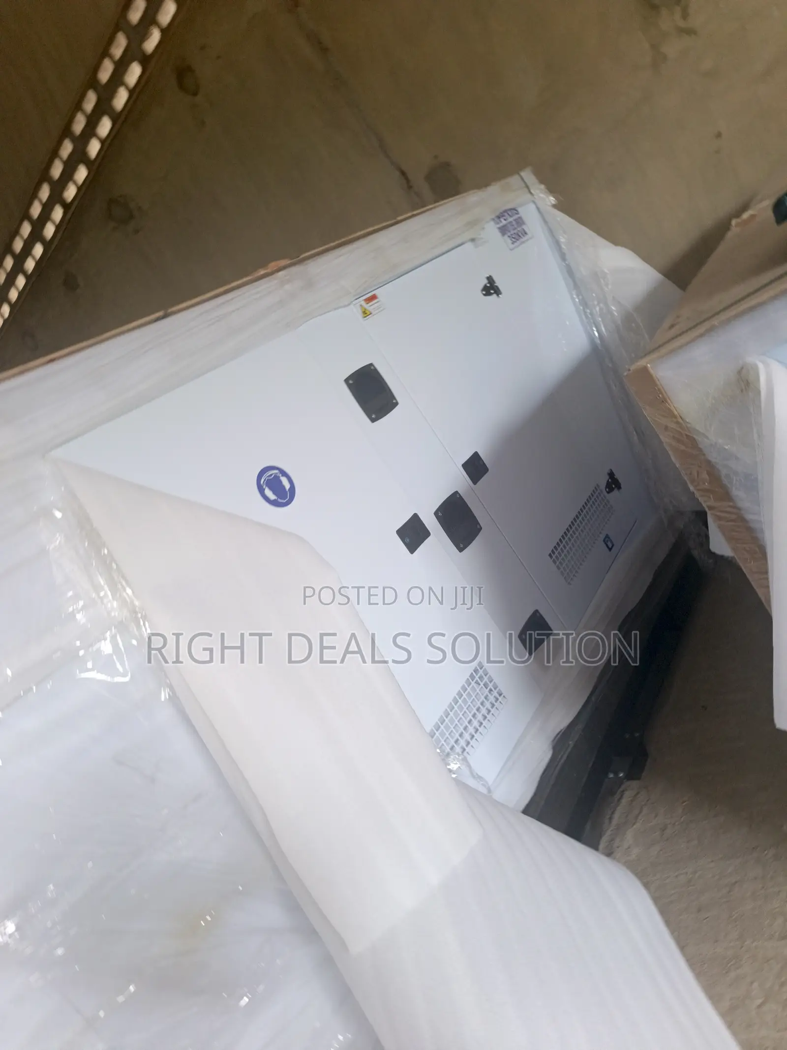 350kVA Perkins Soundproof Diesel Power Generator
