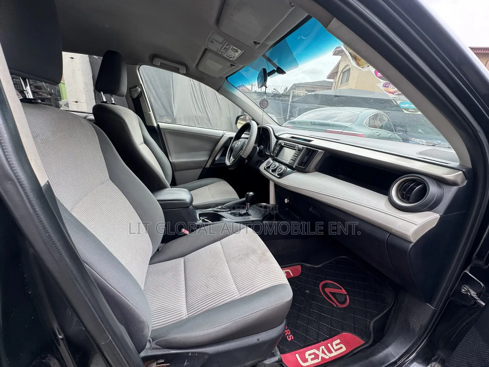 Toyota RAV4 XLE AWD (2.5L 4cyl 6A) 2013 Black