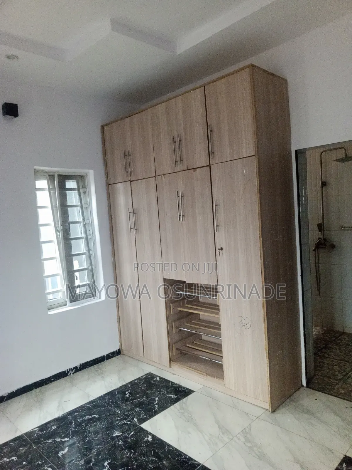 2bdrm Apartment in Ologuneru for rent