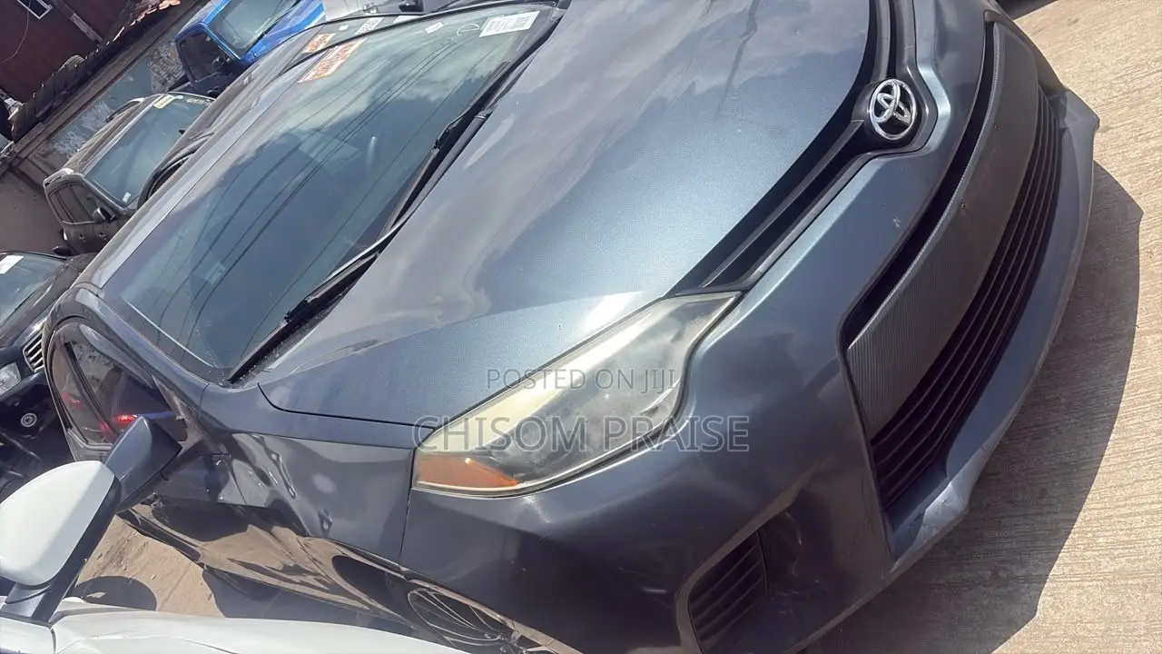 Toyota Corolla 2015 Gray