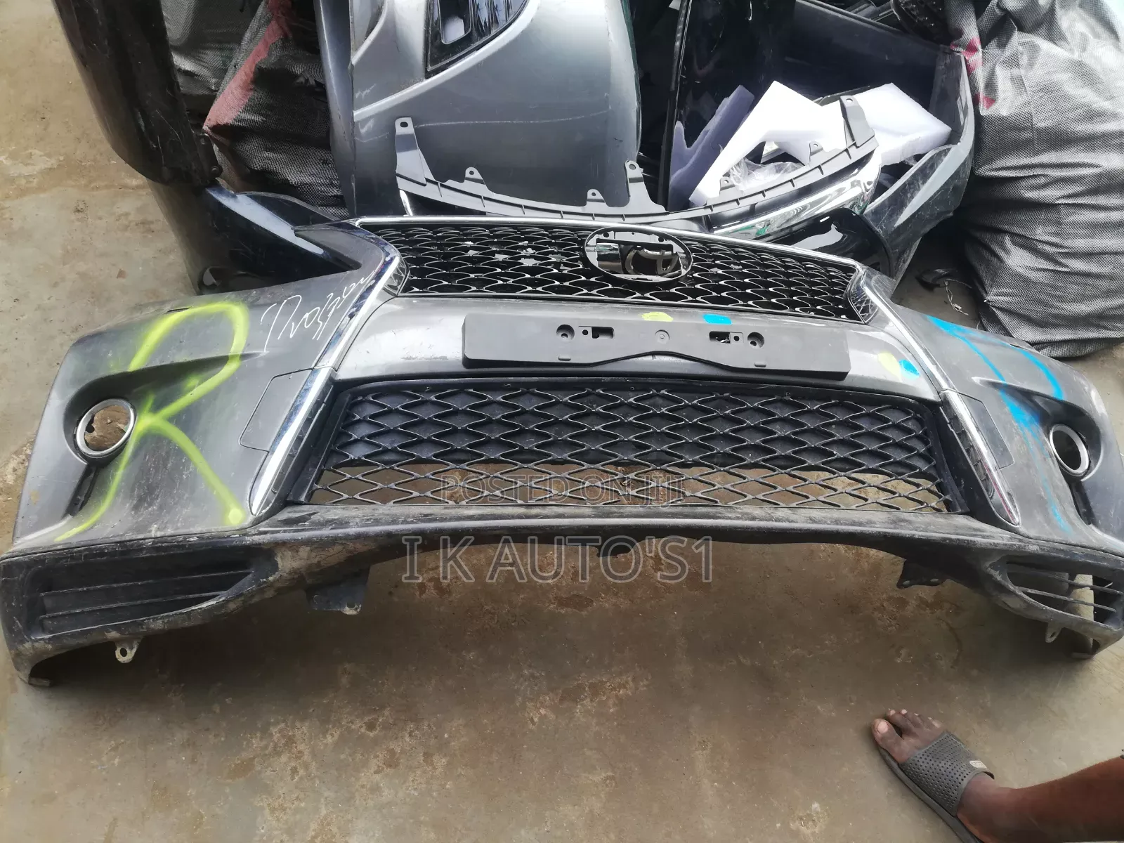 Complete Bumper for Rx 350 2015 Available
