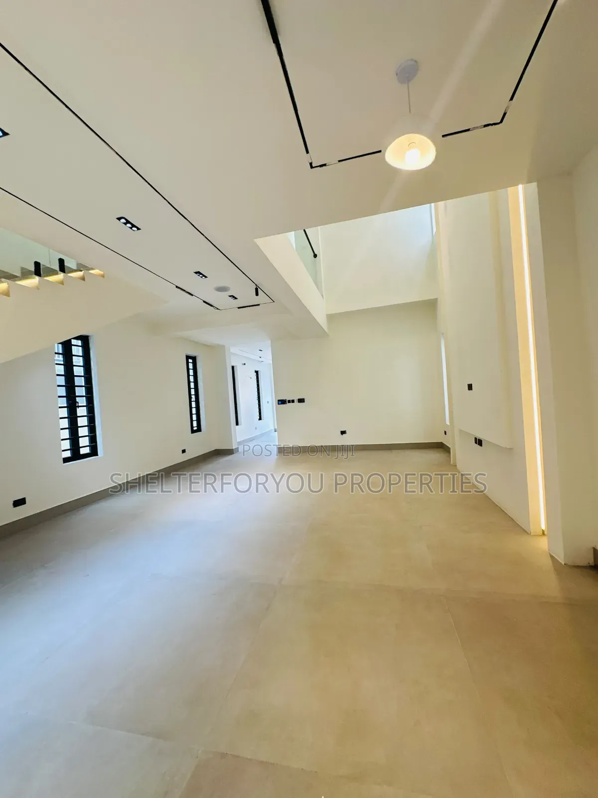 5bdrm Duplex in Lekki Phase 1 for sale