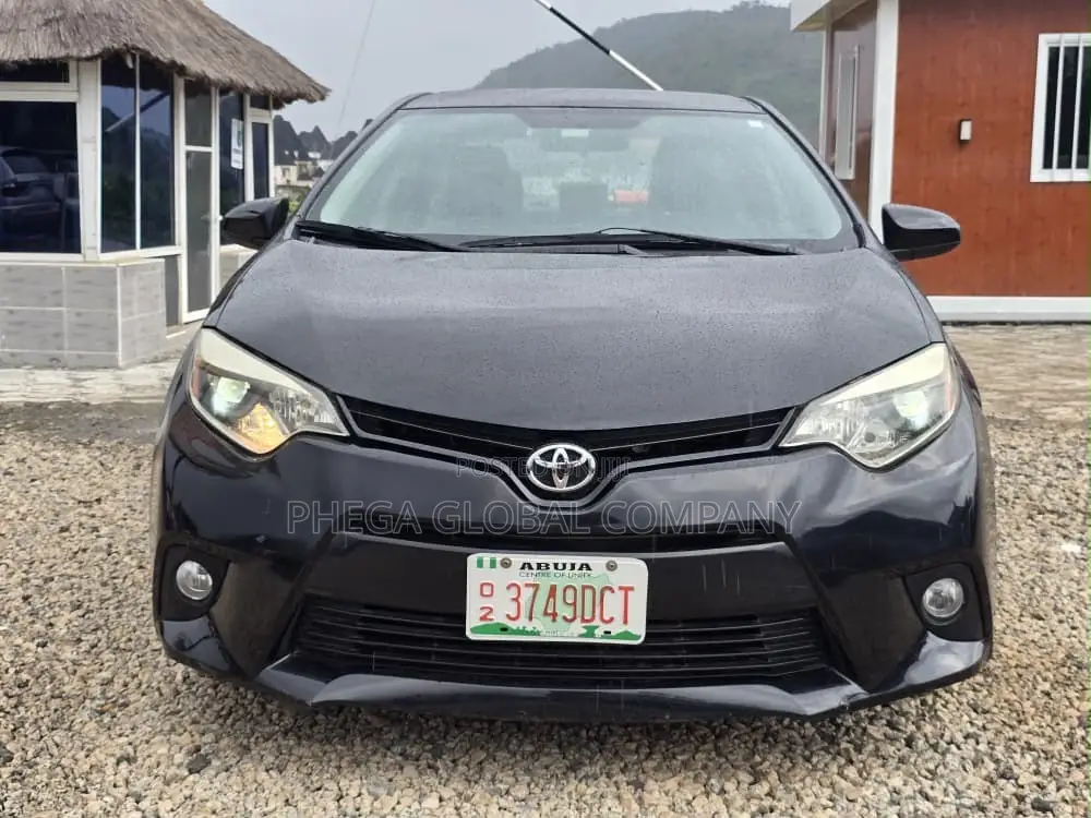 Toyota Corolla LE 4dr Sedan (1.8L 4cyl CVT) 2014 Gray