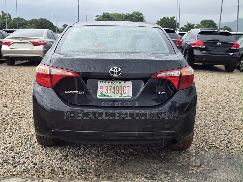 Toyota Corolla LE 4dr Sedan (1.8L 4cyl CVT) 2014 Gray