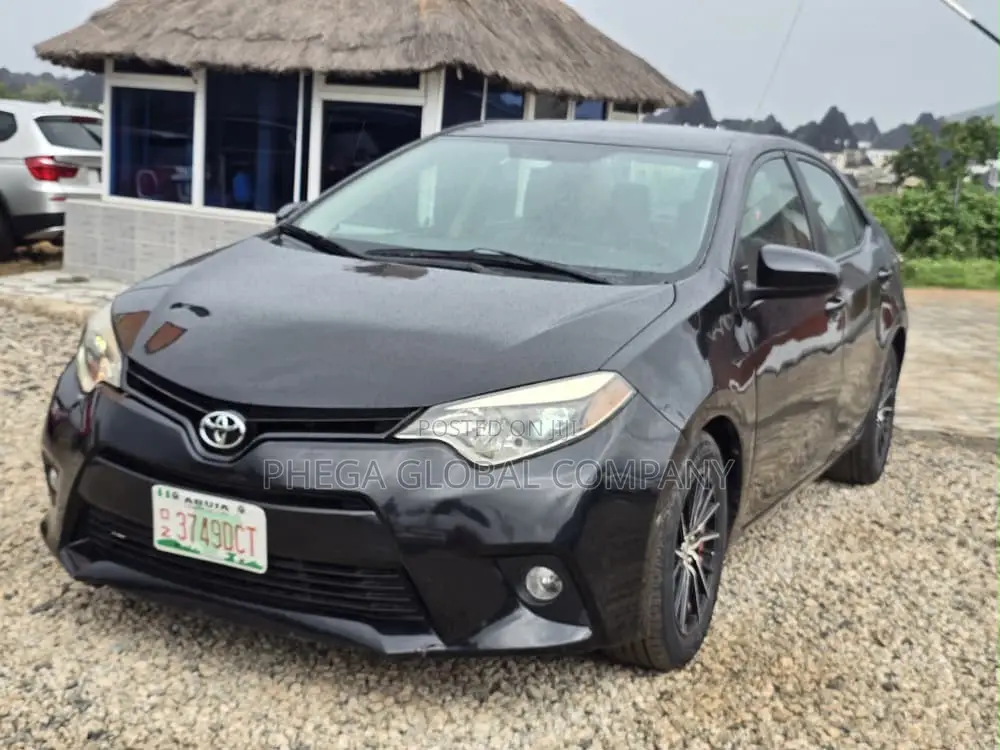 Toyota Corolla LE 4dr Sedan (1.8L 4cyl CVT) 2014 Gray