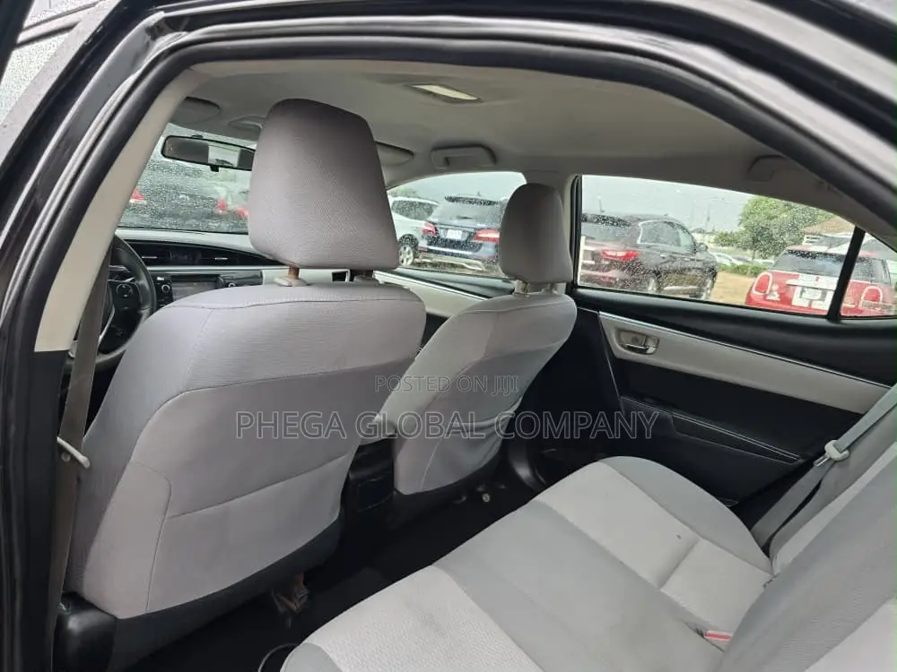 Toyota Corolla LE 4dr Sedan (1.8L 4cyl CVT) 2014 Gray