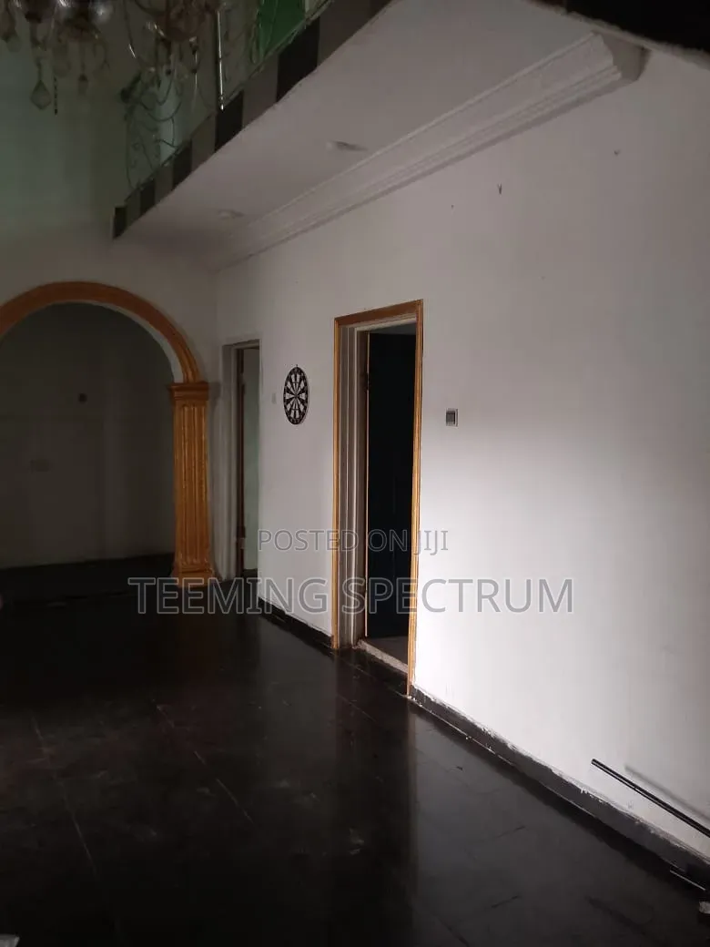 4bdrm Apartment in Benin City for rent