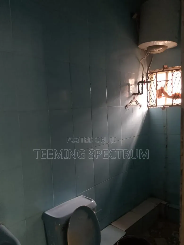 4bdrm Apartment in Benin City for rent