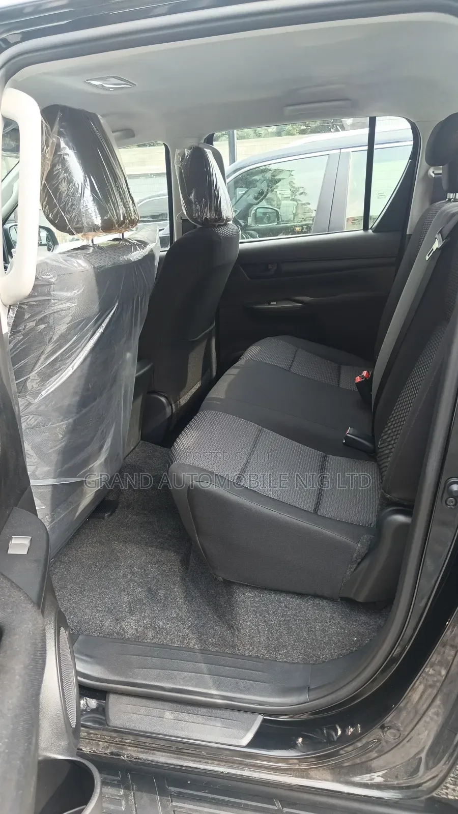New Toyota Hilux 2025 Black