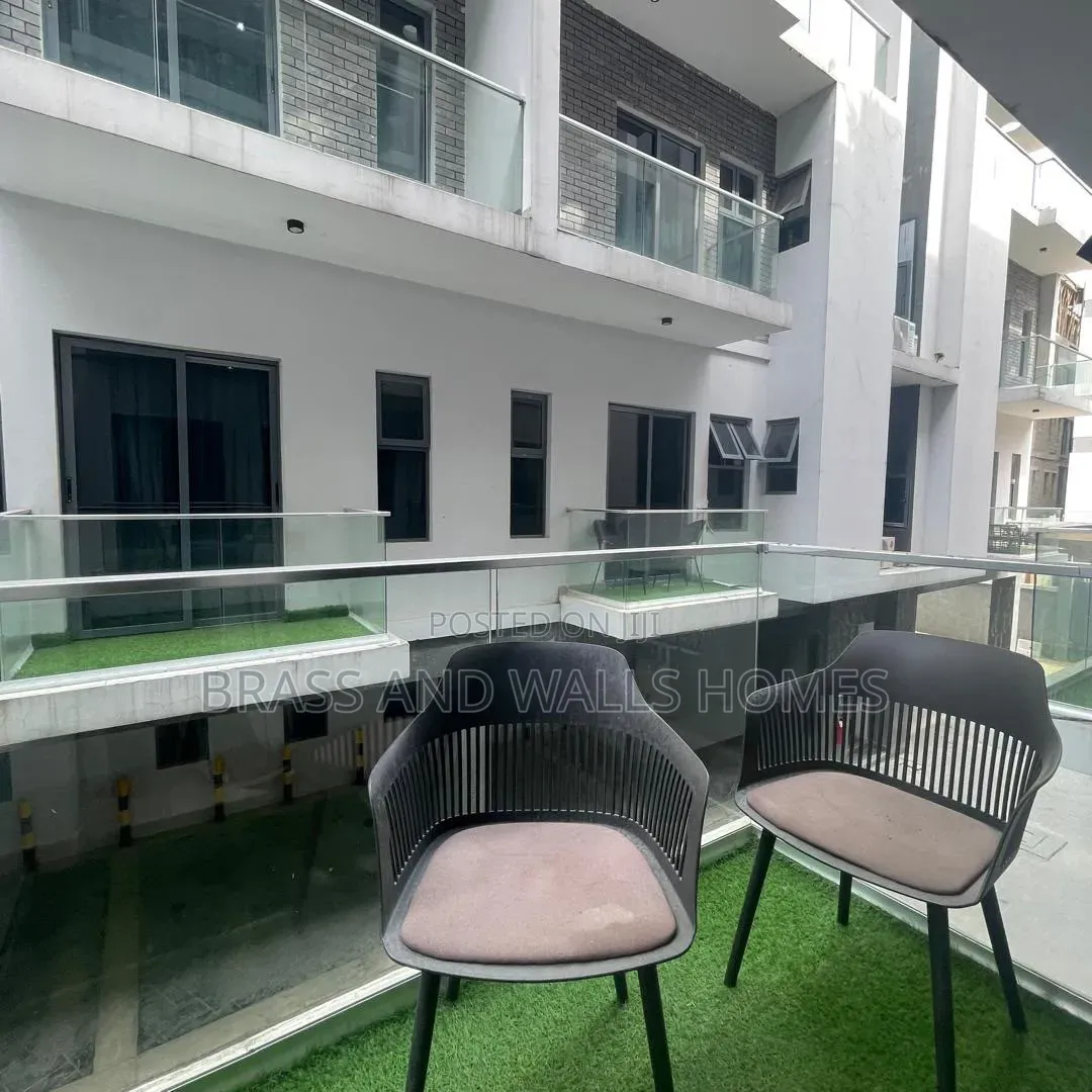Furnished 2bdrm Apartment in Lekki Phase 1 for sale