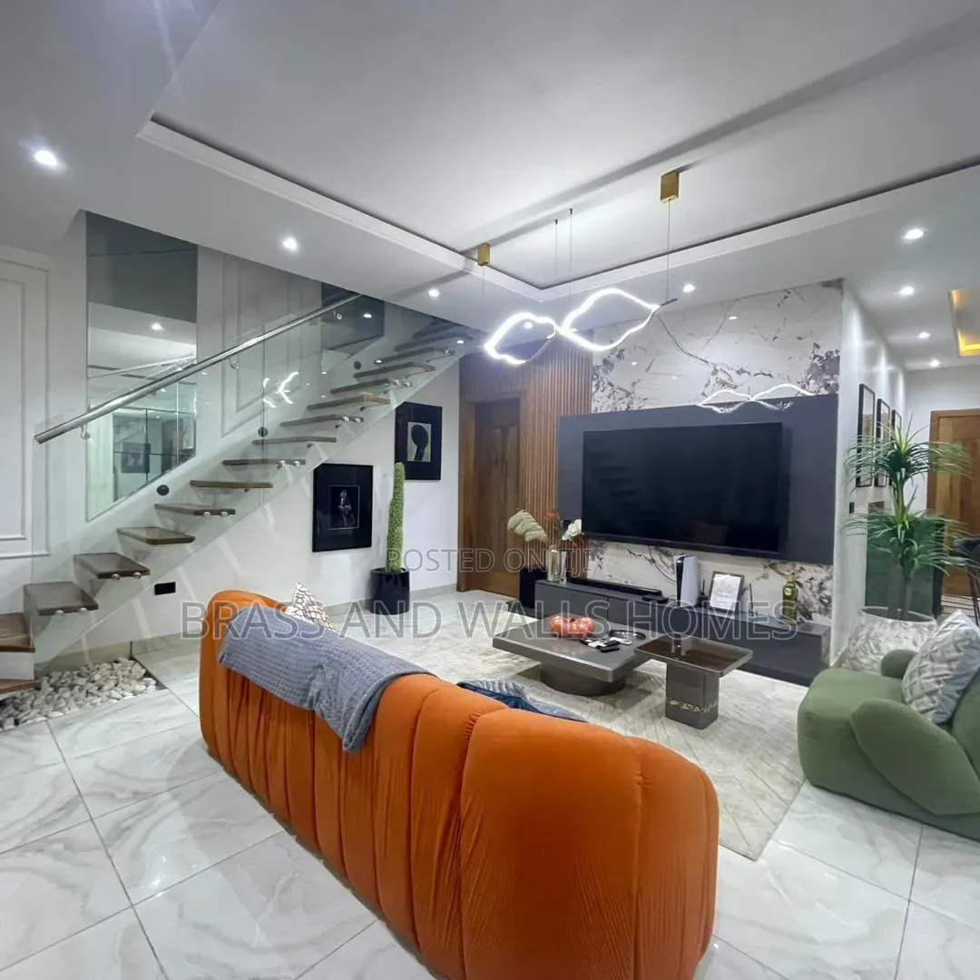Furnished 2bdrm Apartment in Lekki Phase 1 for sale