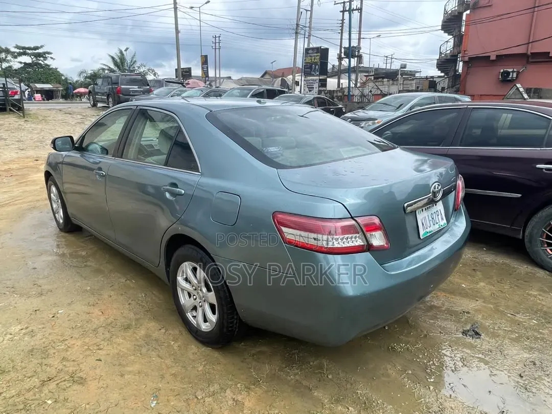 Toyota Camry 2010 Green